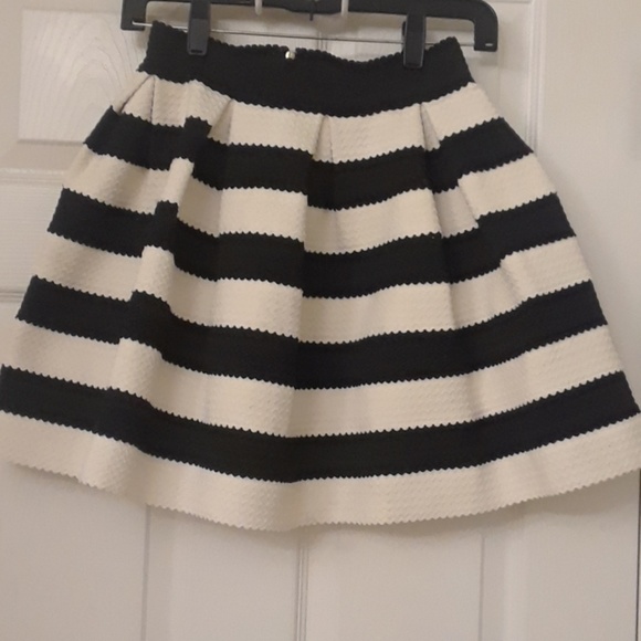Forever 21 Contemporary Dresses & Skirts - Black and white skirt
